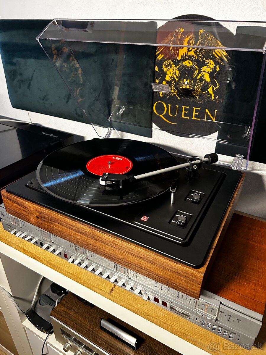 Gramofon Tesla po renovácii - 3