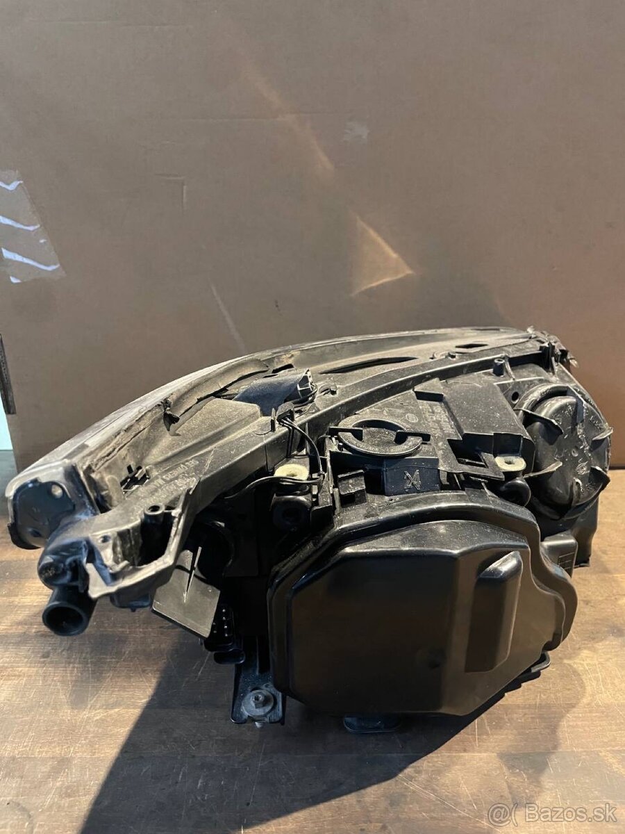 Predné svetla BMW E60/E61 - 3