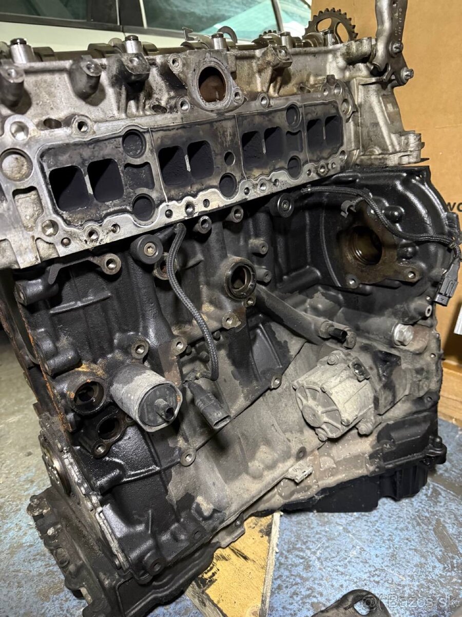 Motor Mercedes-benz E-class w207 OM651 - 3