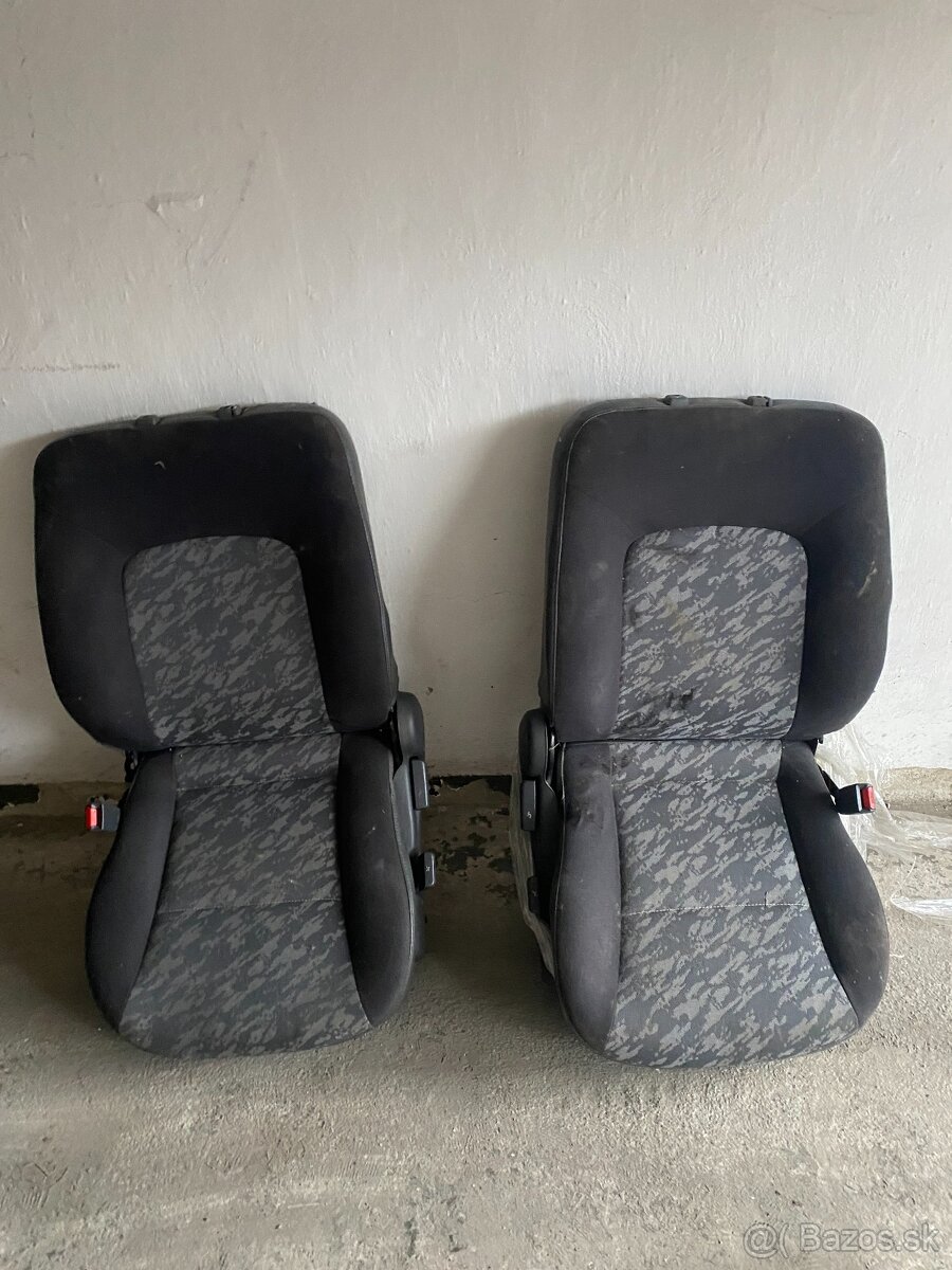 Mitsubishi L200 -sedadlá - 3