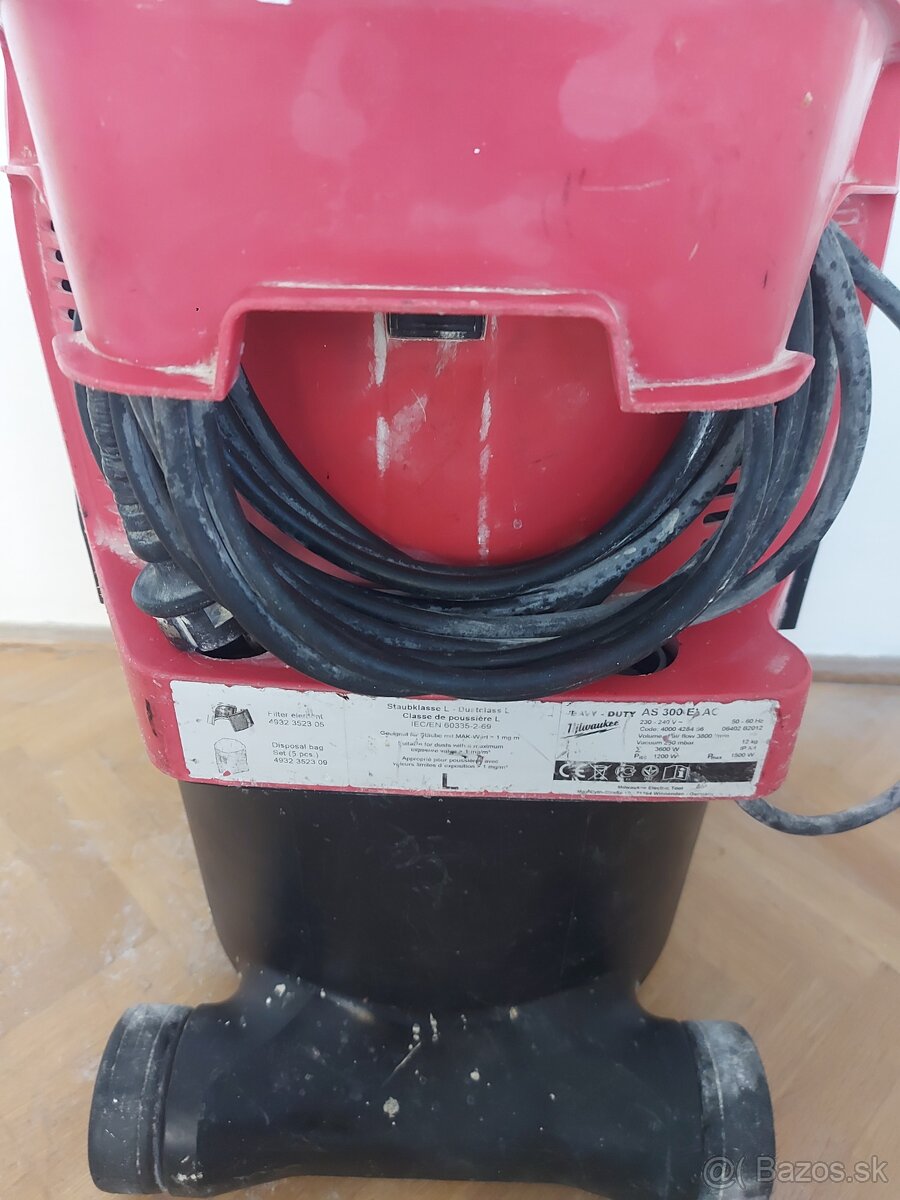 Stavebný vysávač Milwaukee - 3