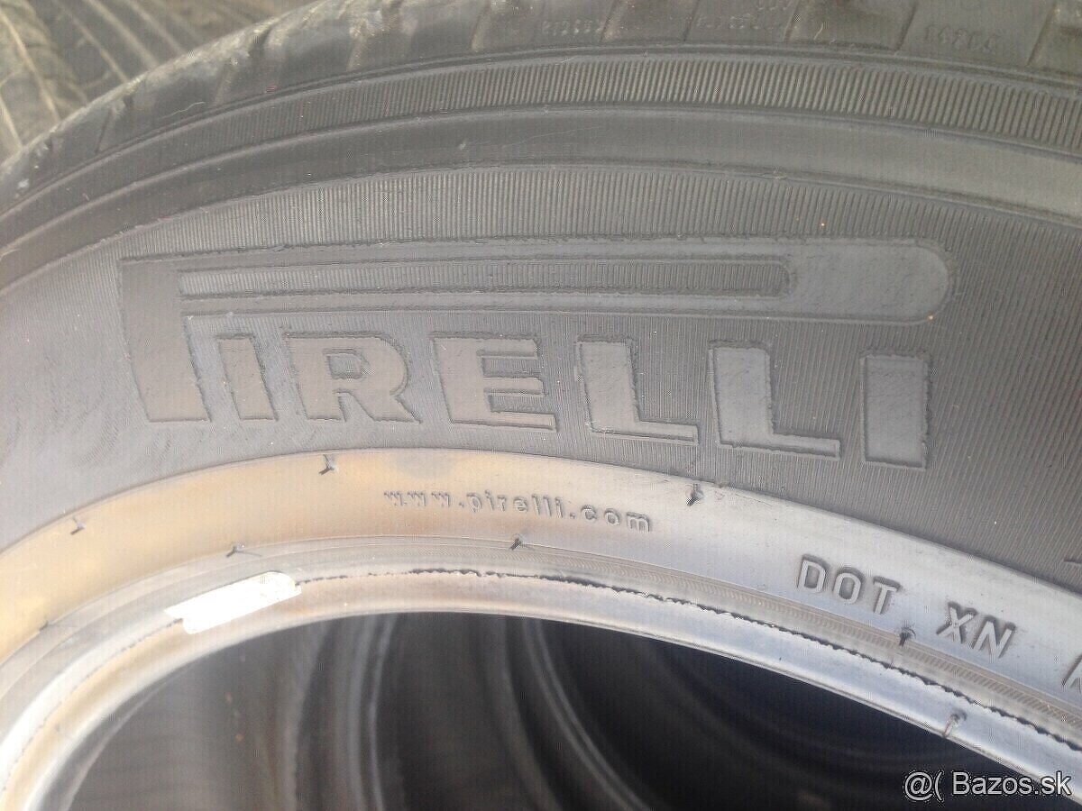 Predám letné Pneu 235/60r18 5mm - 3