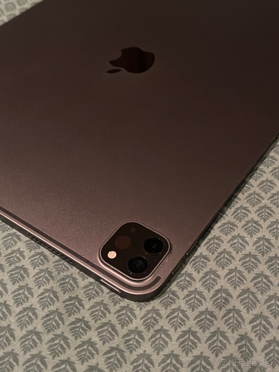 iPad Pro 12,9 5. generácia - 512gb s M1 procesorom - 3