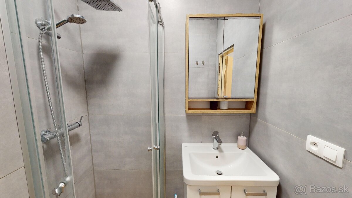 1 izbový byt Topoľčany - 3
