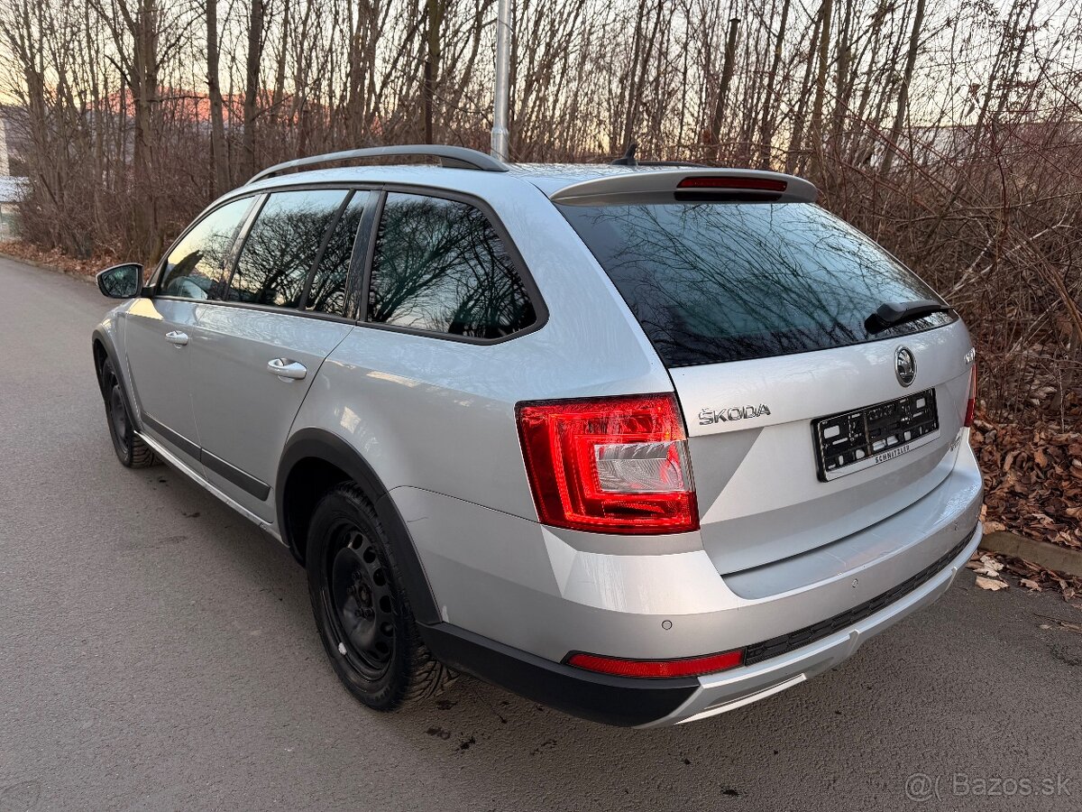 ŠKODA OCTAVIA SCOUT 2.0 TDI 110kW 4x4 - 3