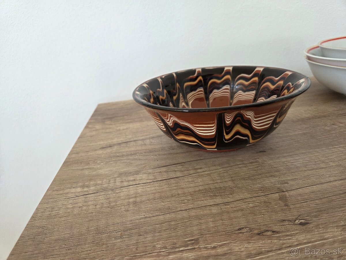 Predam rozne misy - 3