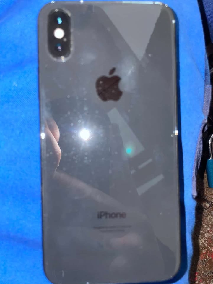 Predám iPhone xs 64gb šedej farby - 3