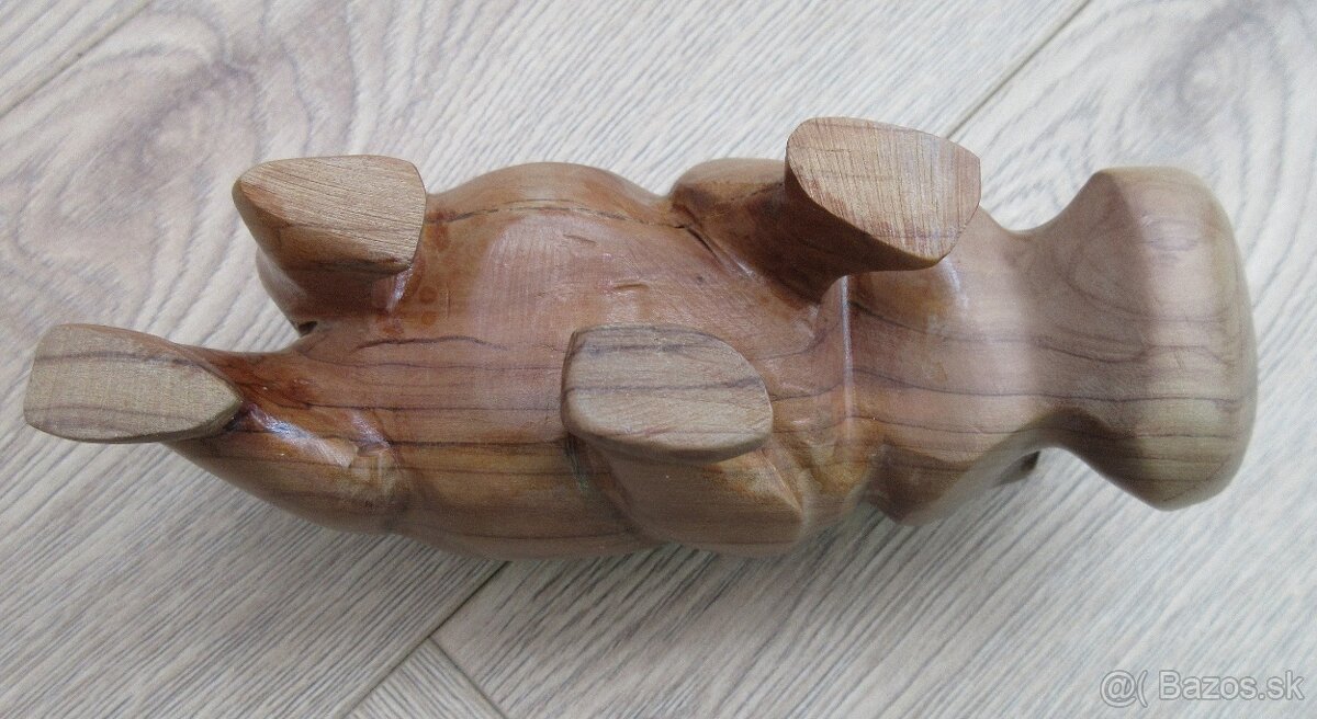 drevenú soška hrocha - 3