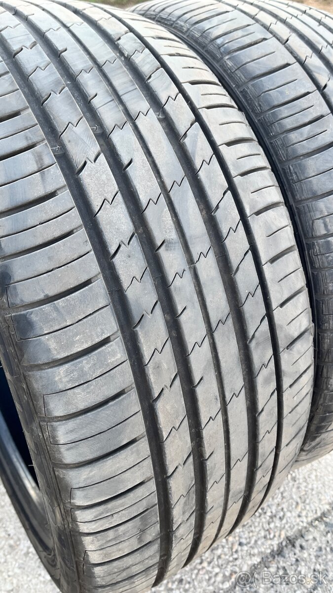 Letné 2ks 275/40 r20 - 3