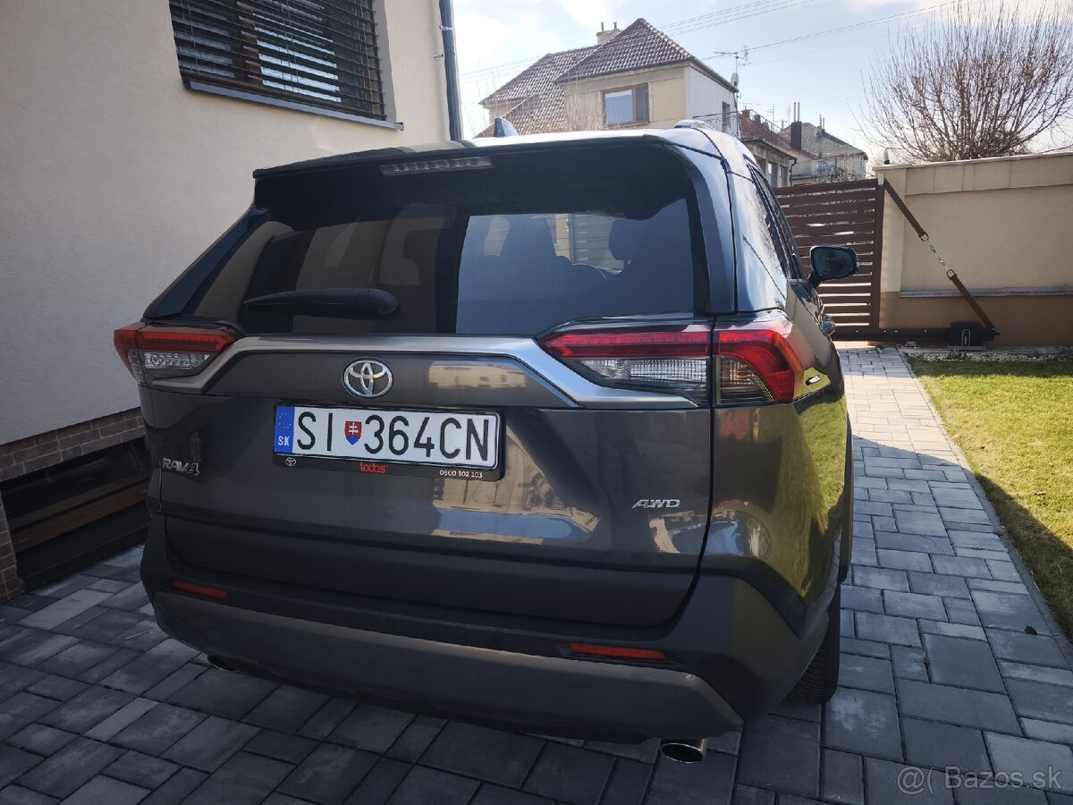 Toyota RAV4 - 3