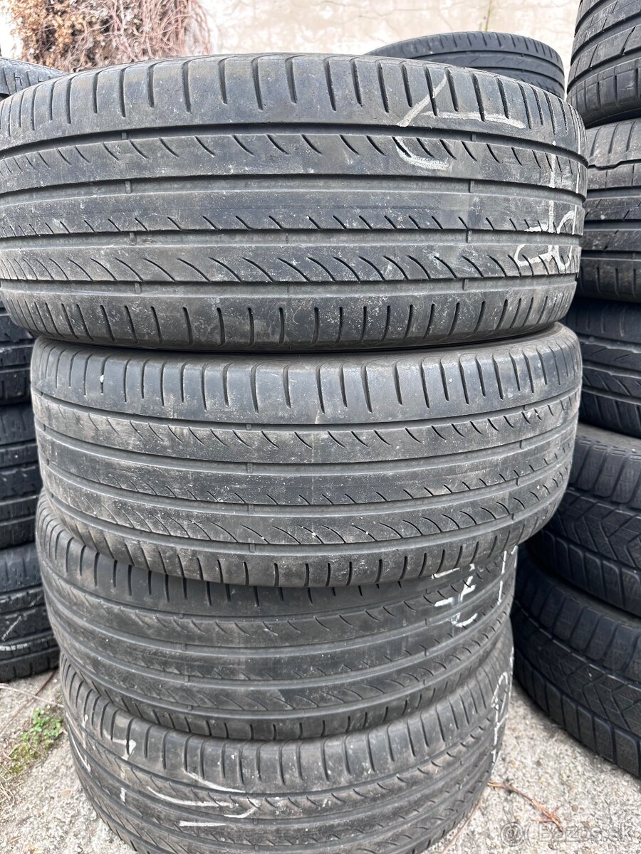 235/55 R18 - 3