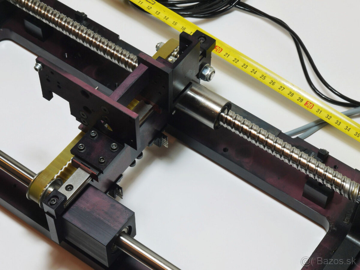 Lineárnu mechaniku 2 osy - 3