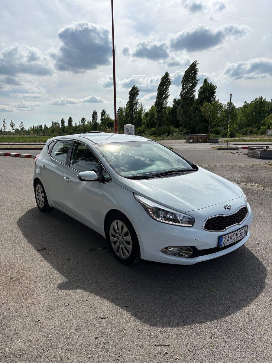 KIA Ceed 1.6 CRDI - 3