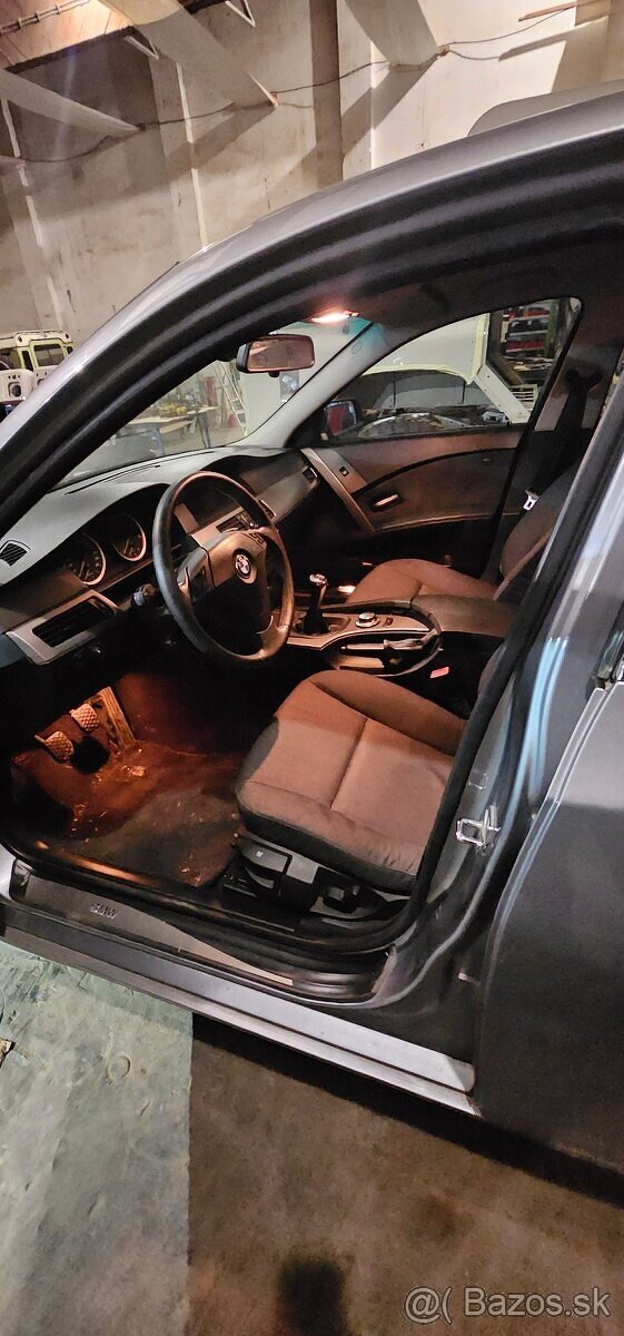 Rozpredám BMW 530d 2004 e61 - 3