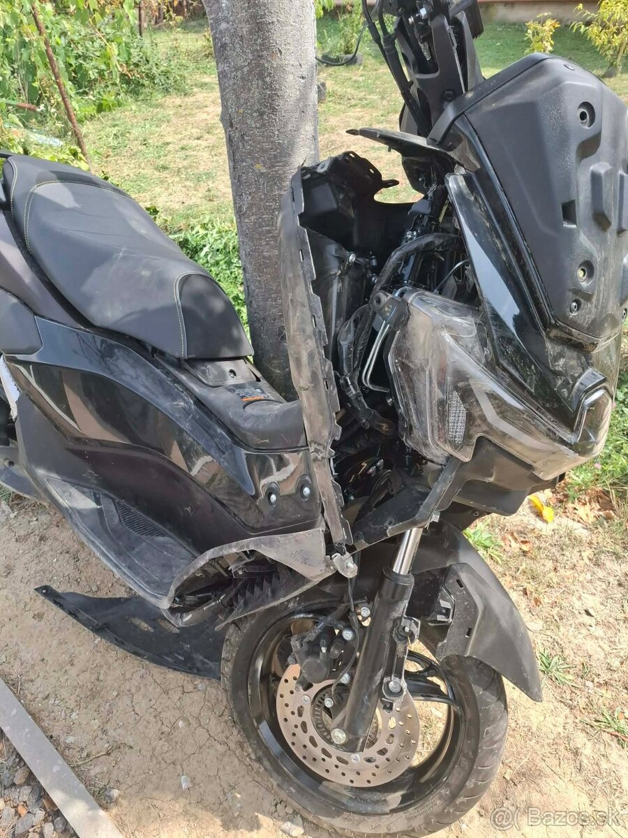 Yamaha N-Max - 3