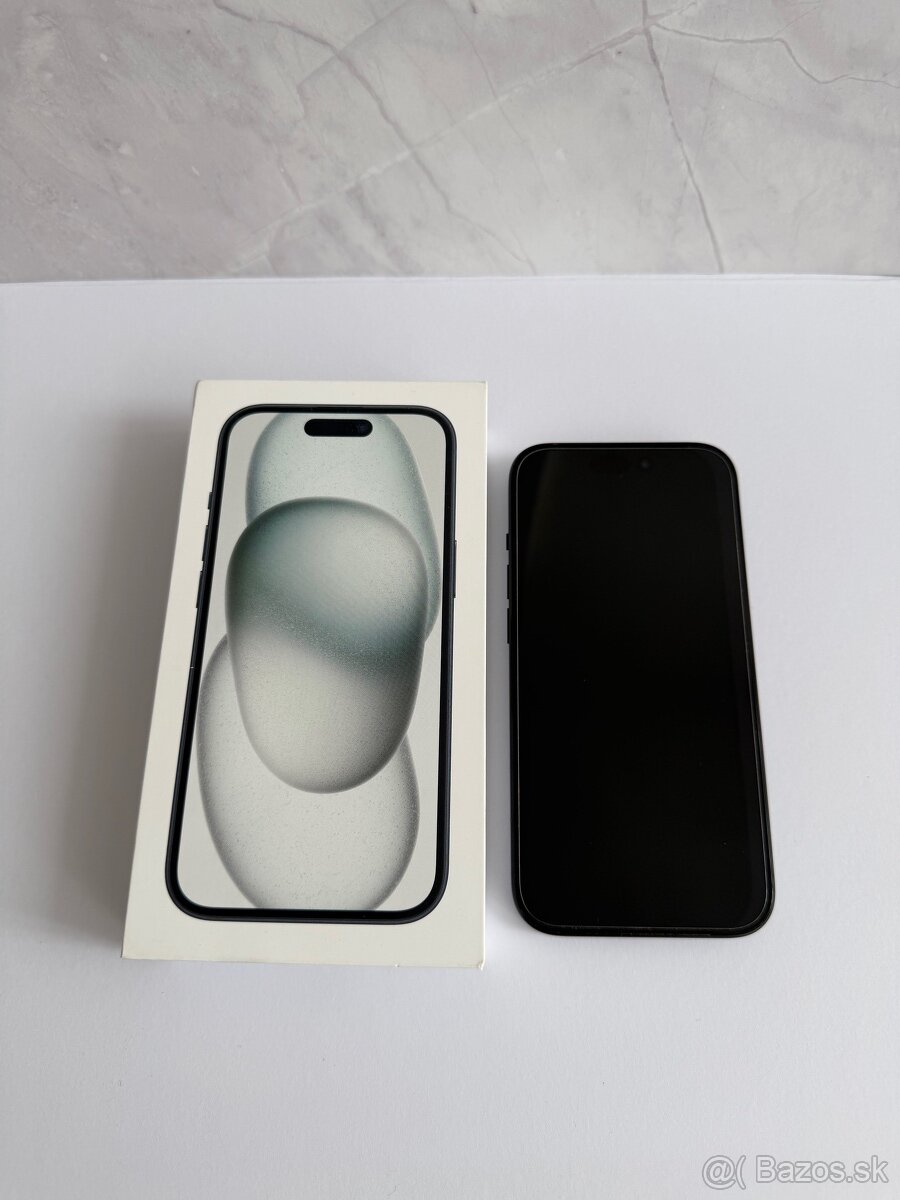 iPhone 15 - 256 GB Black - 3