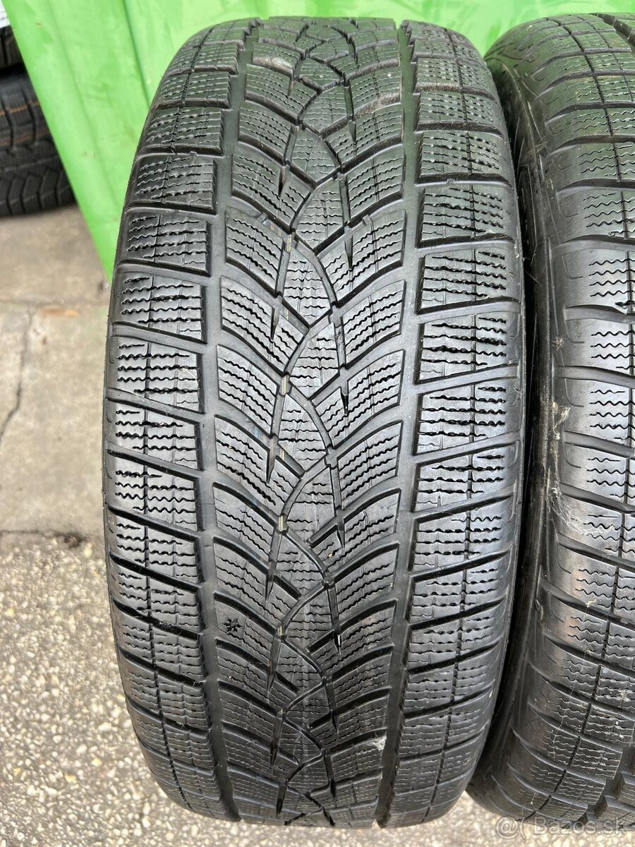 Zimné pneumatiky Goodyear 225/55R18 - 3