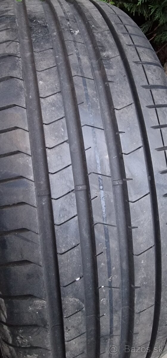 235/50 R19 Pirelli - 3