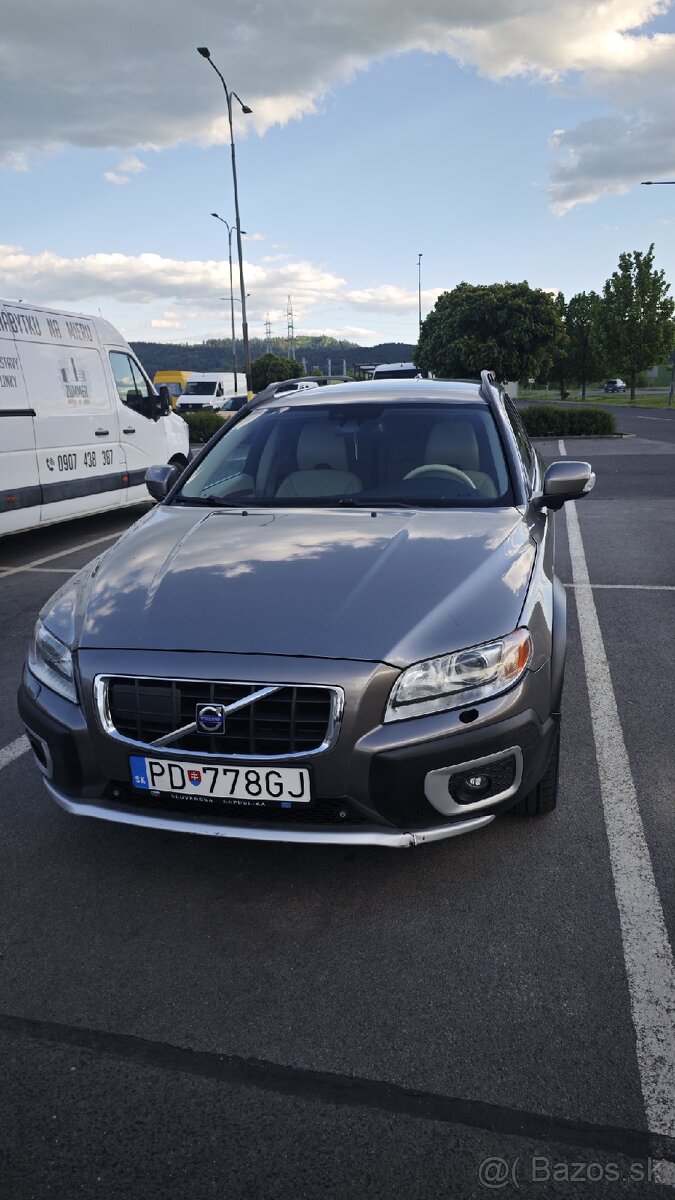 Volvo xc70 - 3