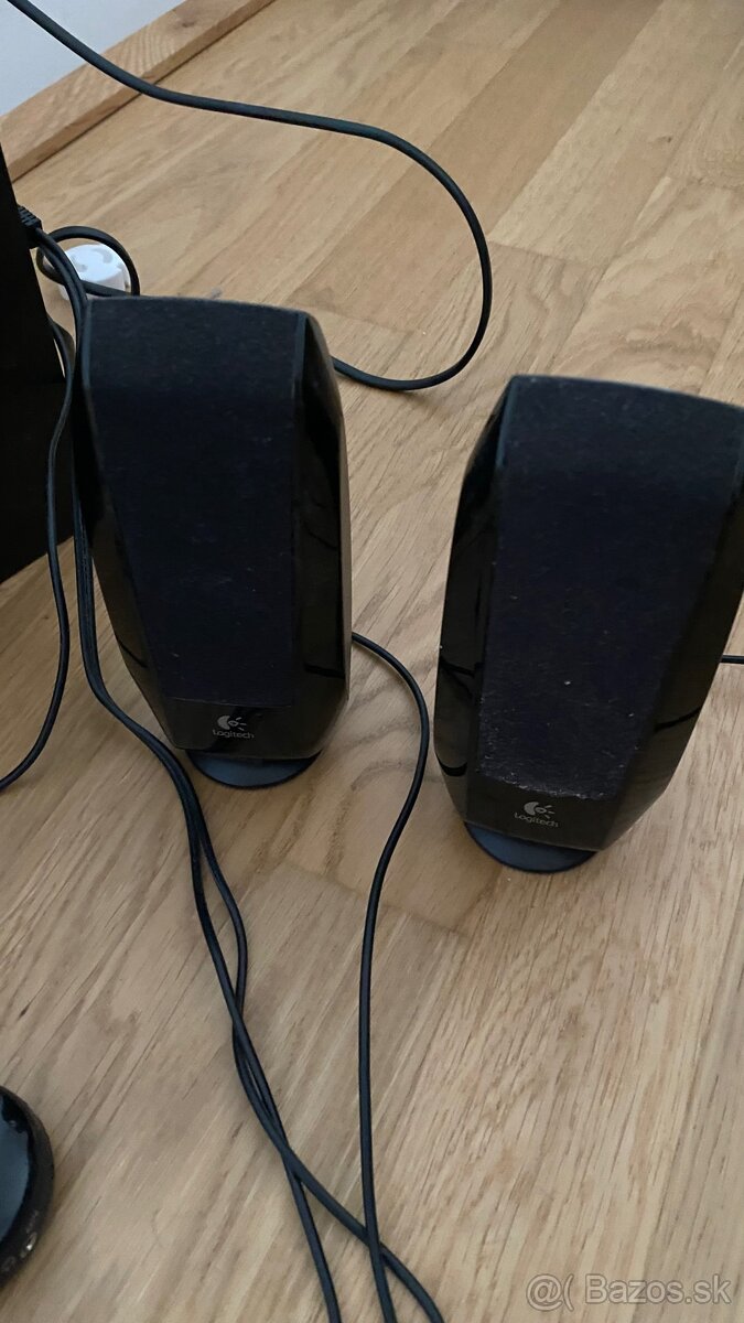 Logitech S220 - 3