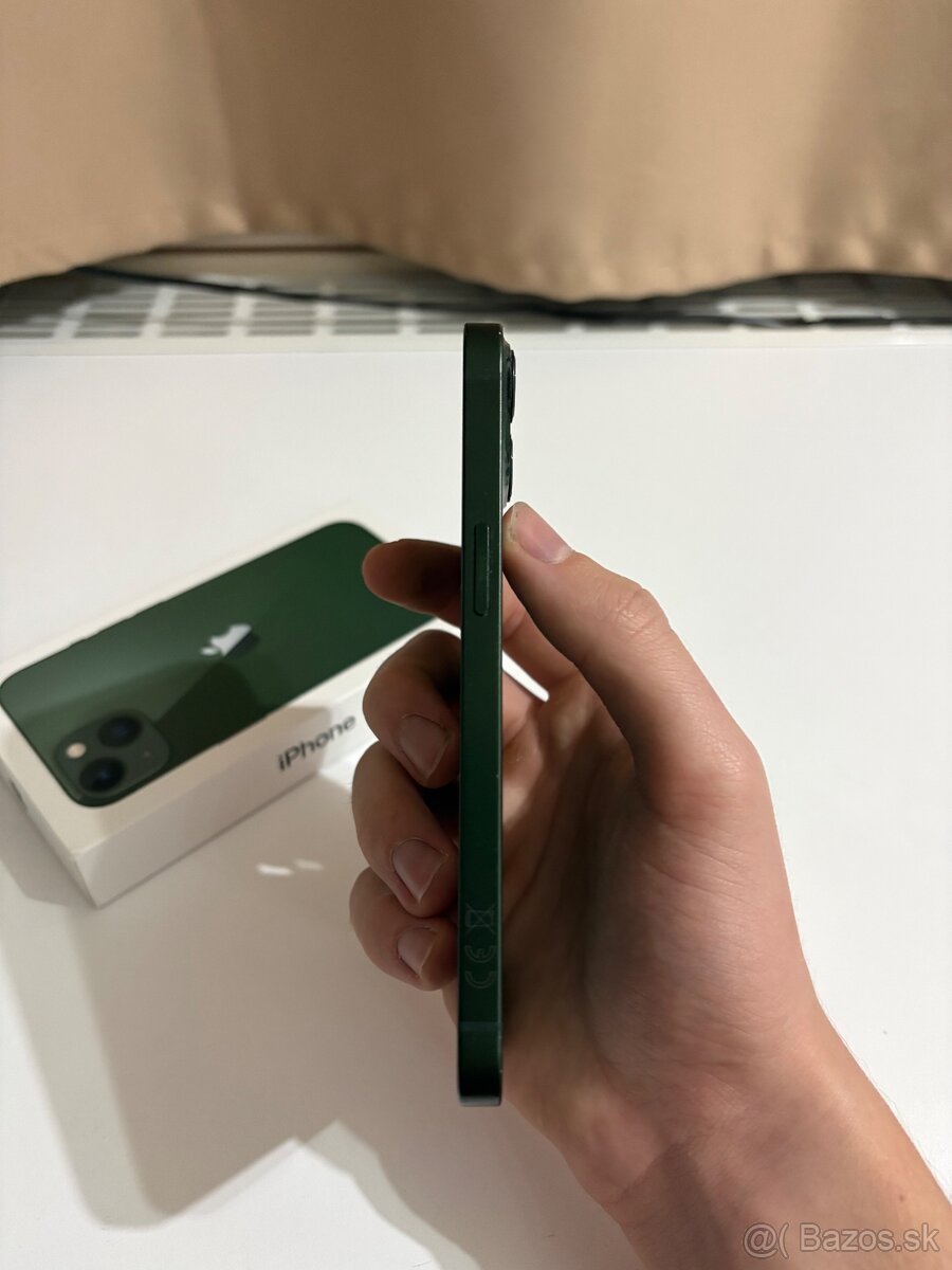 iPhone 13 Alpine Green - 3