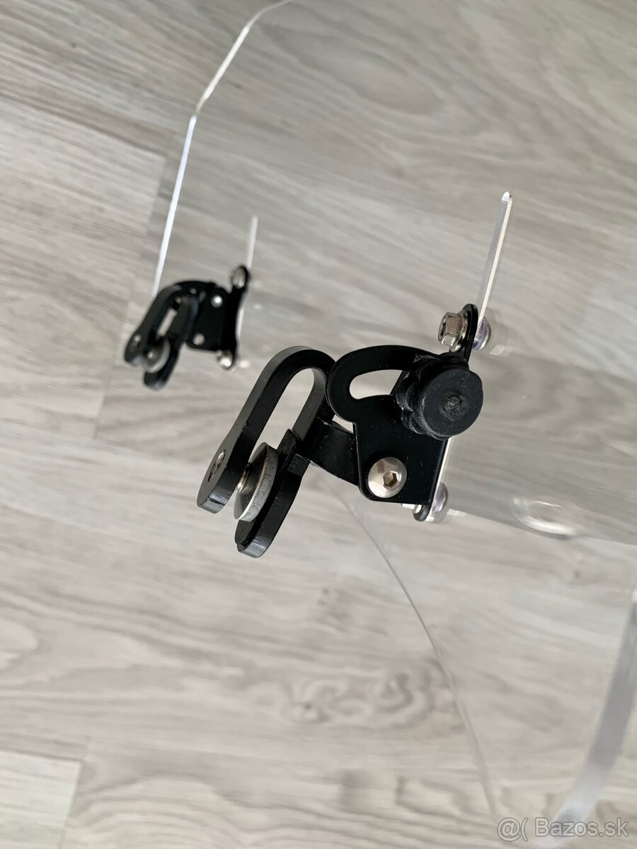 Univerzálny Deflektor FJR1 - 3