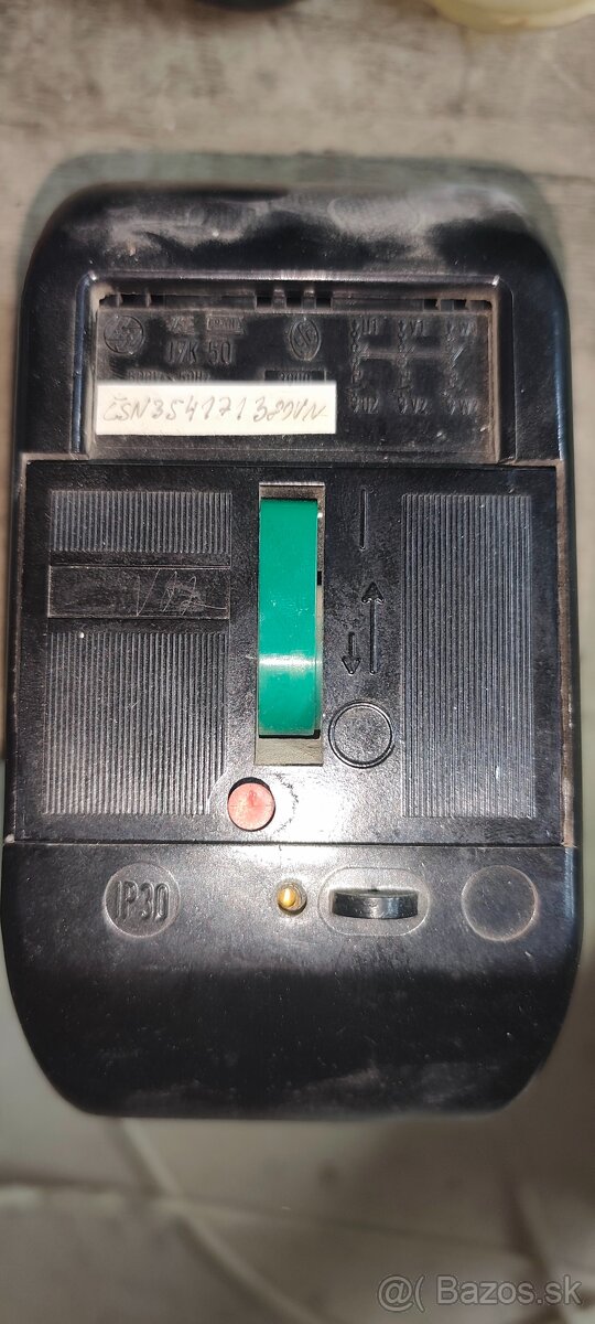 Hlavný ističe 40A l,J7K 50 - 3