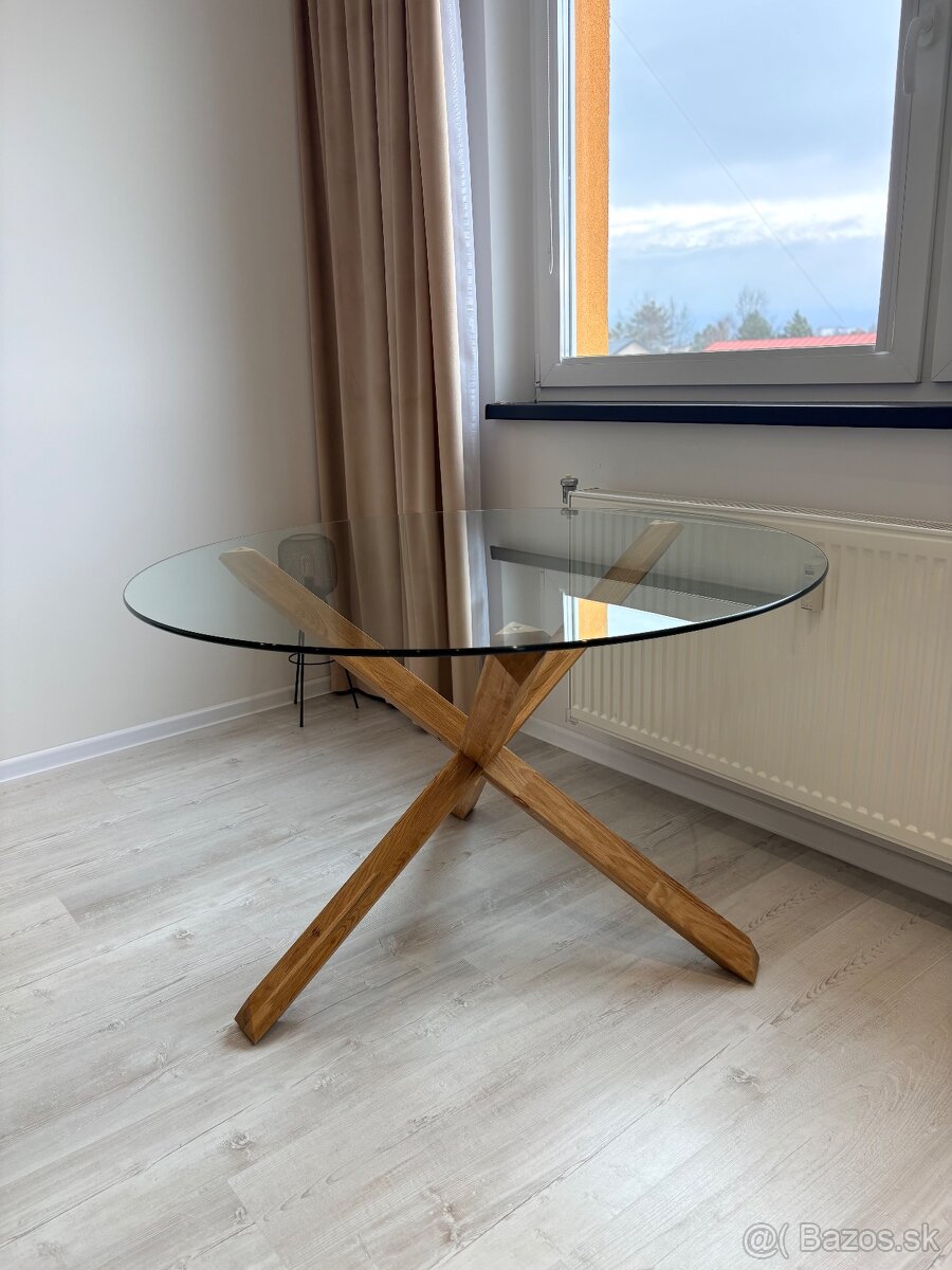 Okrúhly stôl - 3