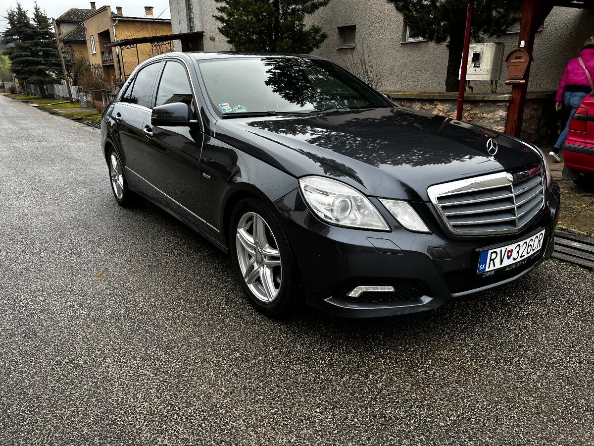 Mercedes -Benz MB E350 W212 rv2010 - 3