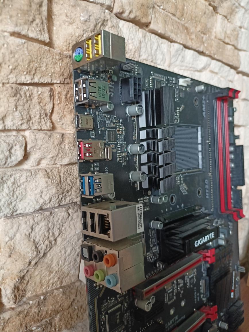 Herná doska GIGABYTE GA-970-GAMING - AMD 970 | socket AM3+ - 3