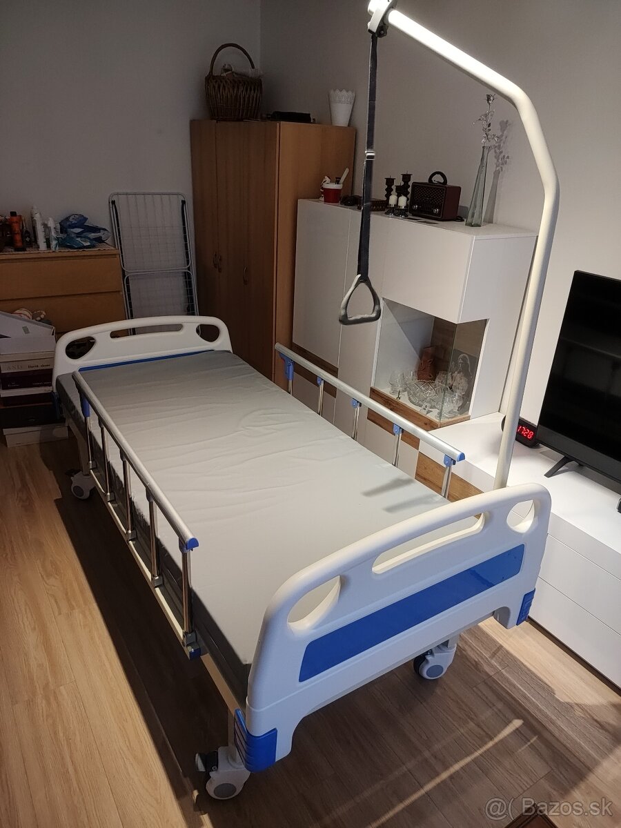 Nová polohovateľná posteľ s matracom - zdravotnícka pomôcka - 3