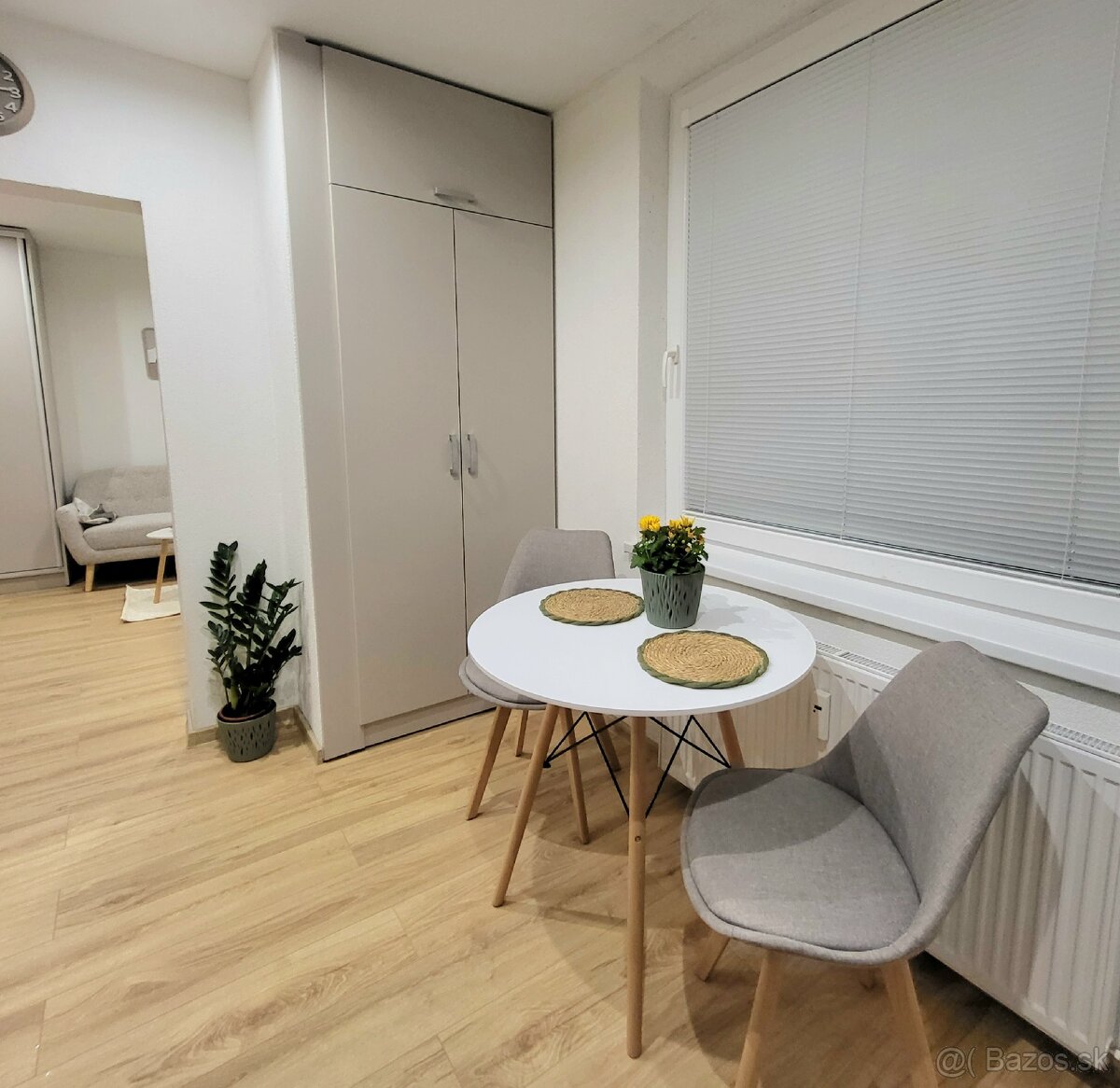 Jednoizbový byt s balkónom - 3