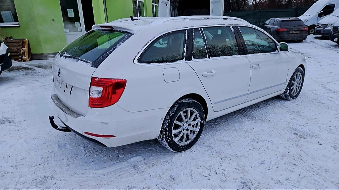 ŠKODA SUPERB COMBI - PREDAJ AJ NA SPLÁTKY - 3