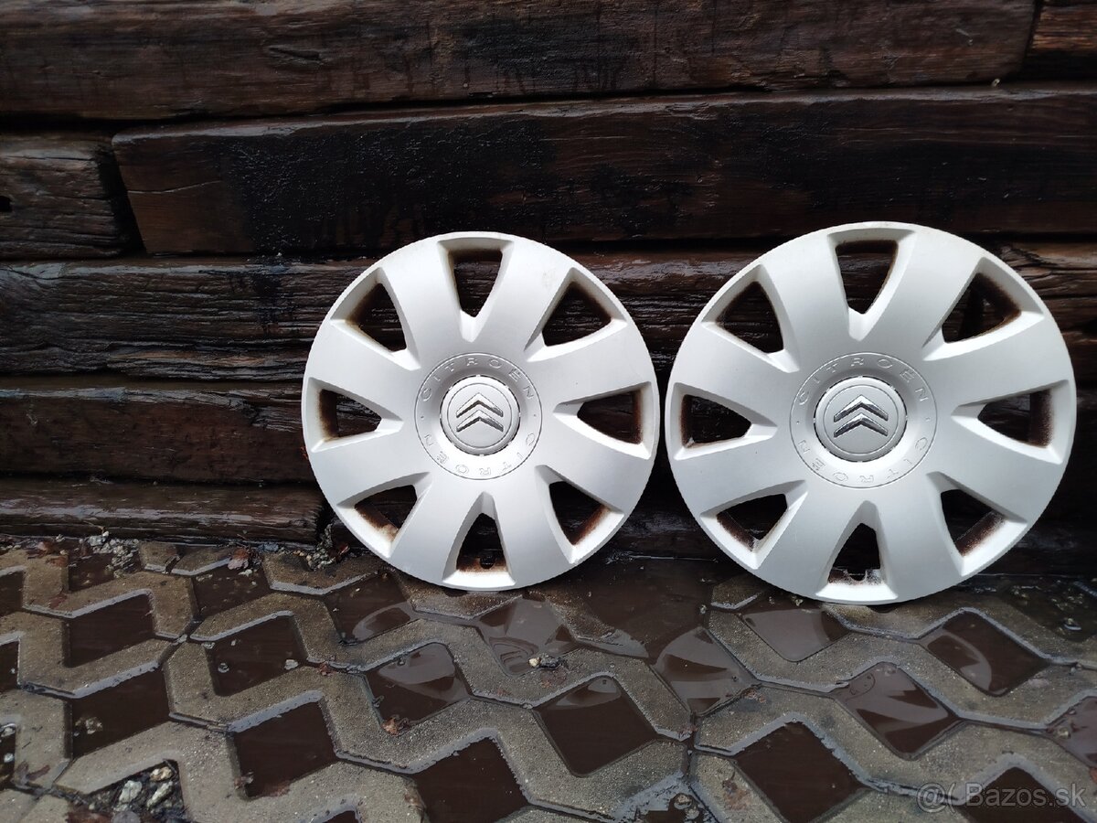 Puklice Citroen R16 - 3