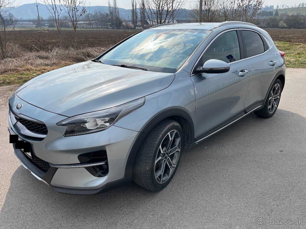 KIA XCEED 1.6 CRDi aurtomat – výbava GOLD - 3