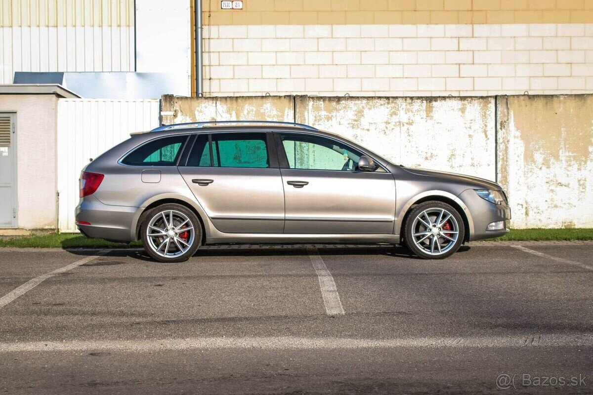 Škoda Superb Combi 2.0 TSI Comfort DSG - 3