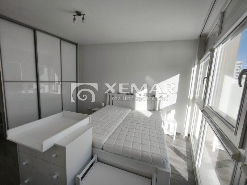 PRENÁJOM Moderný 2 - izbový byt Banská Bystrica - 3