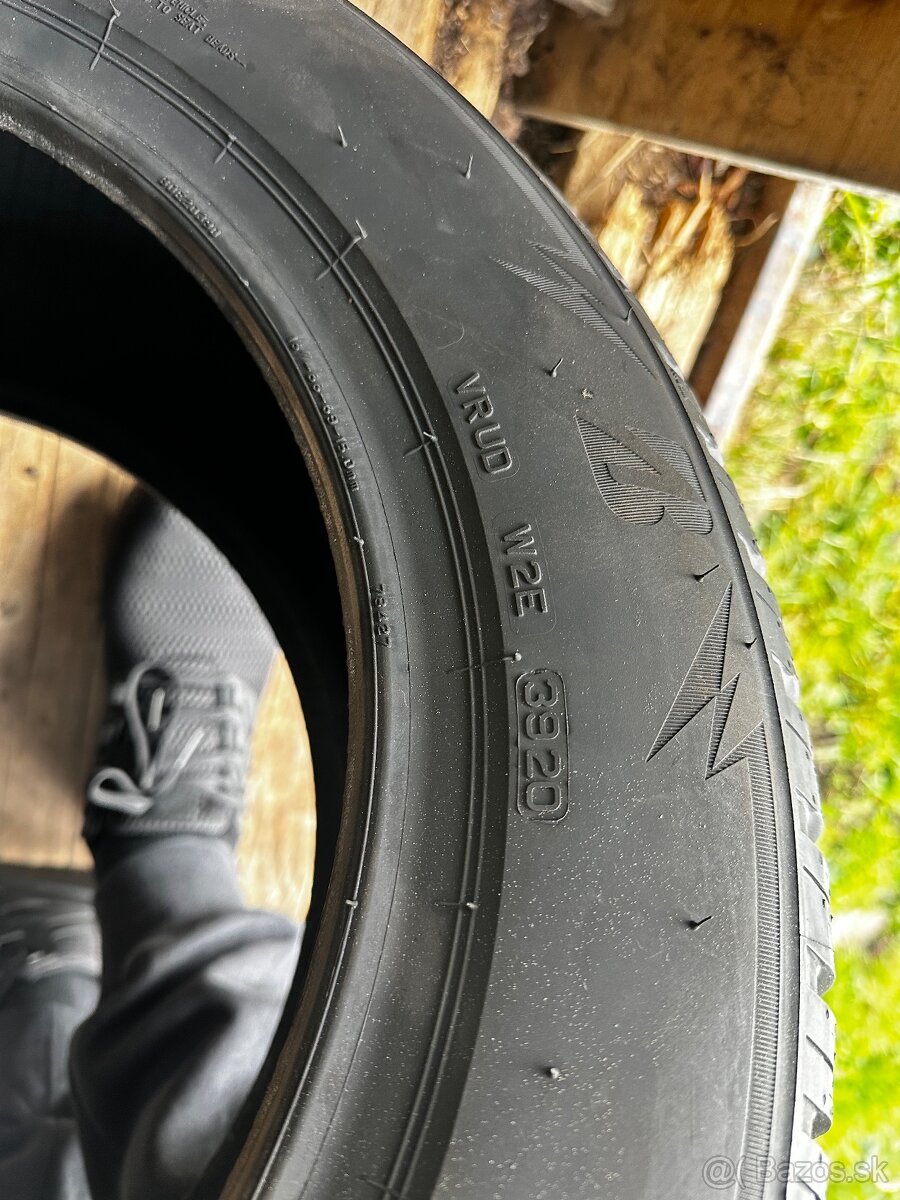 Predám 1ks zimná pneumatika bridgestone 215/55 r16 - 3