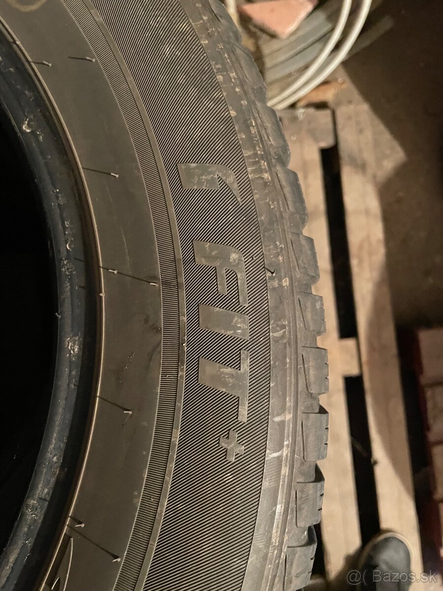 225/60R17 - 3