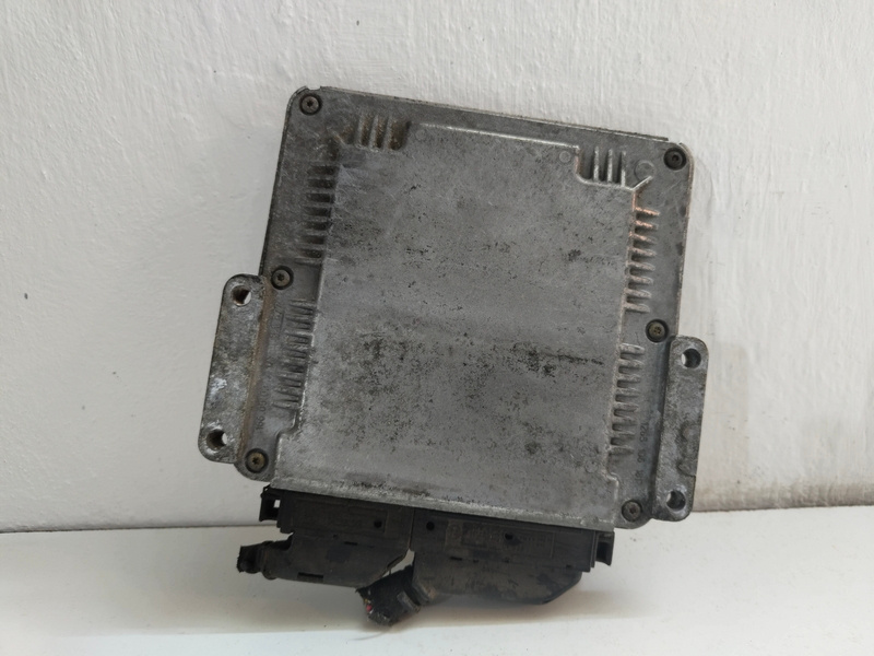 Riadiaca jednotka Chrysler Pt cruiser 0281011410 50€ - 3