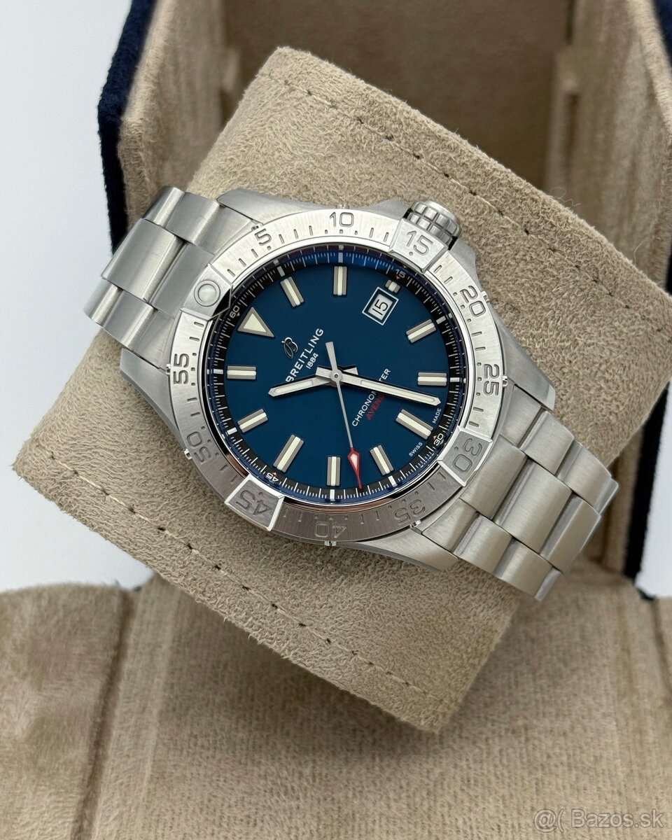 Breitling Avenger 42 - 3