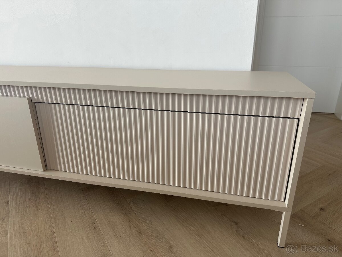 Skrinka pod TV Senso - 3