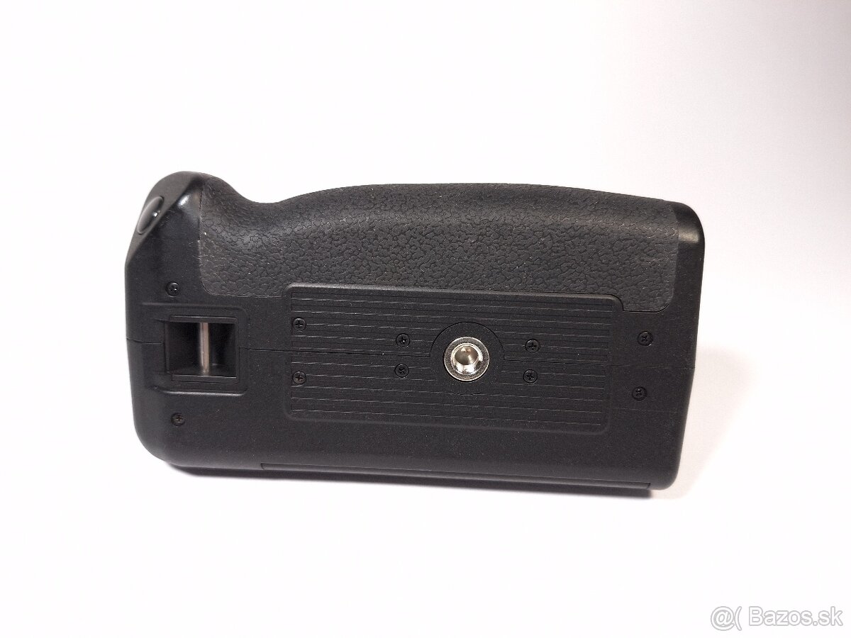 Predam battery grip pre Canon RP/R8 - 3