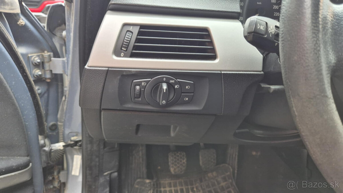BMW 1 E87 318D 2,0D 90kw - 3