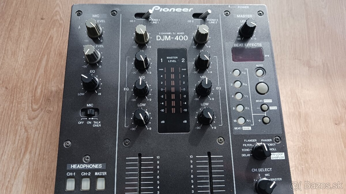 Pioneer DJM-400 - 3