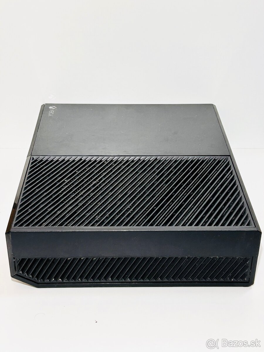 Microsoft Xbox One 500GB - 3
