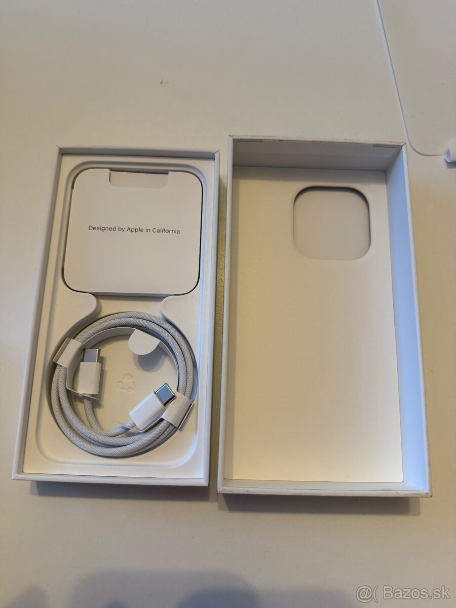 Apple IPHONE 15 PRO - 3