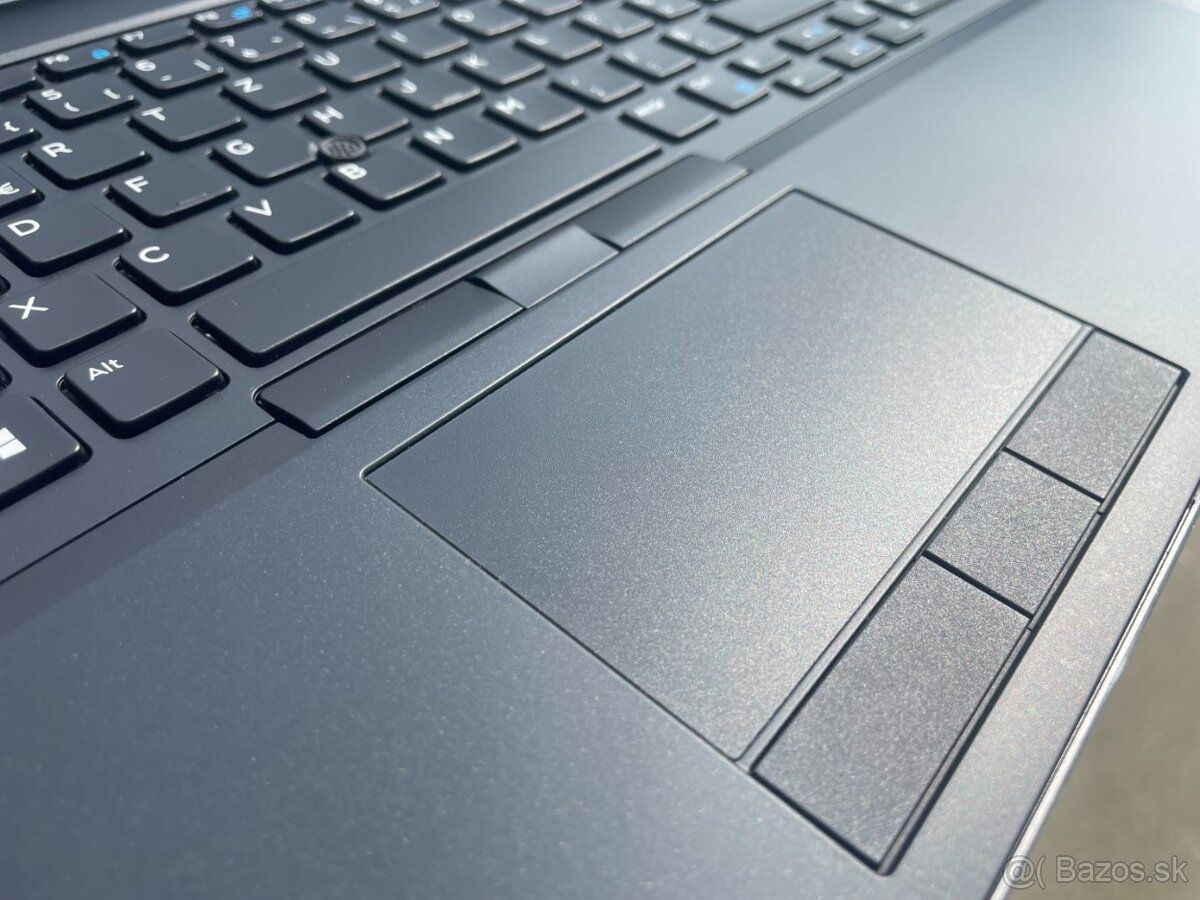 workstation - Dell Precision 7530 - CPU i7 8.gen, NVIDIA VGA - 3