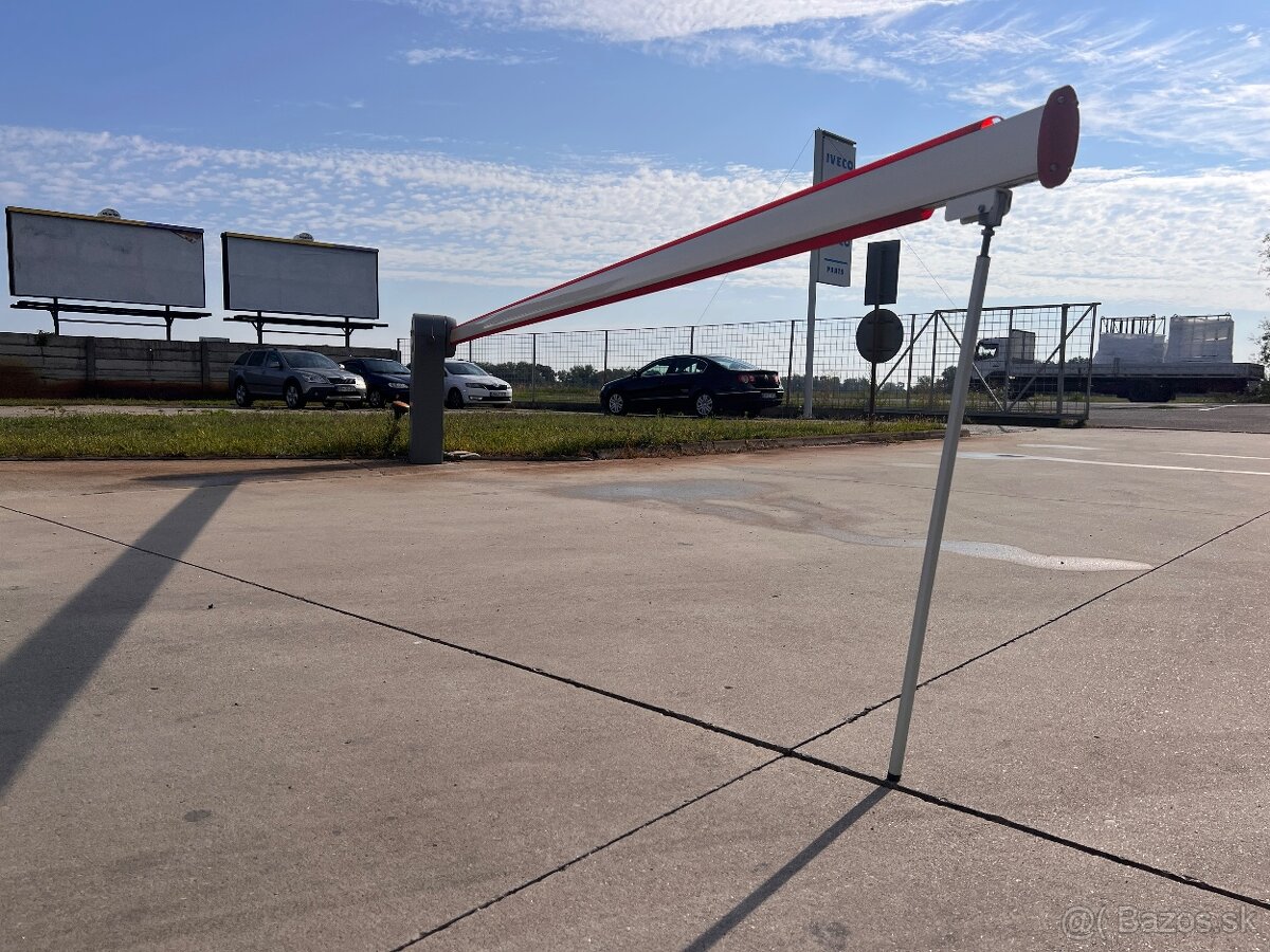 Predám závoru Ditec 5.75m - 3