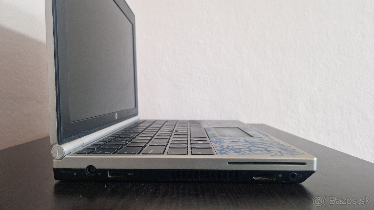 HP EliteBook 2170p - 6GB,250GB,WIN10, na nahradne diely - 3